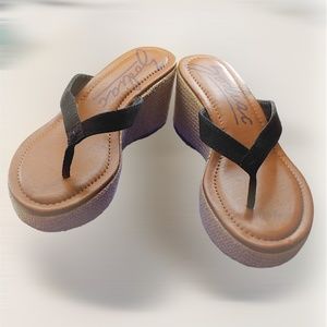 Zodiac Rio Black Wedge Espadrille Sandal Size 6M